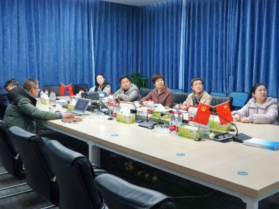 海宁市政协主席周红霞莅临尊龙凯时人生就是搏科技走访调研