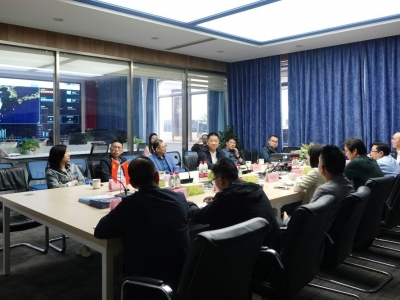 四川省彭州市政协副主席陈伦平一行莅临尊龙凯时人生就是搏科技考察调研